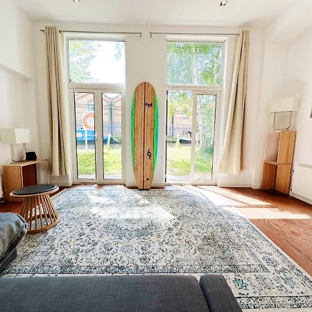 Portobello Dock Canalside Apartment Лондон Экстерьер фото